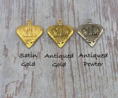 Pendentif Cœur et Couronne d'Inspiration Vintage, Plaqué Or 18 carats Vieilli - AG055