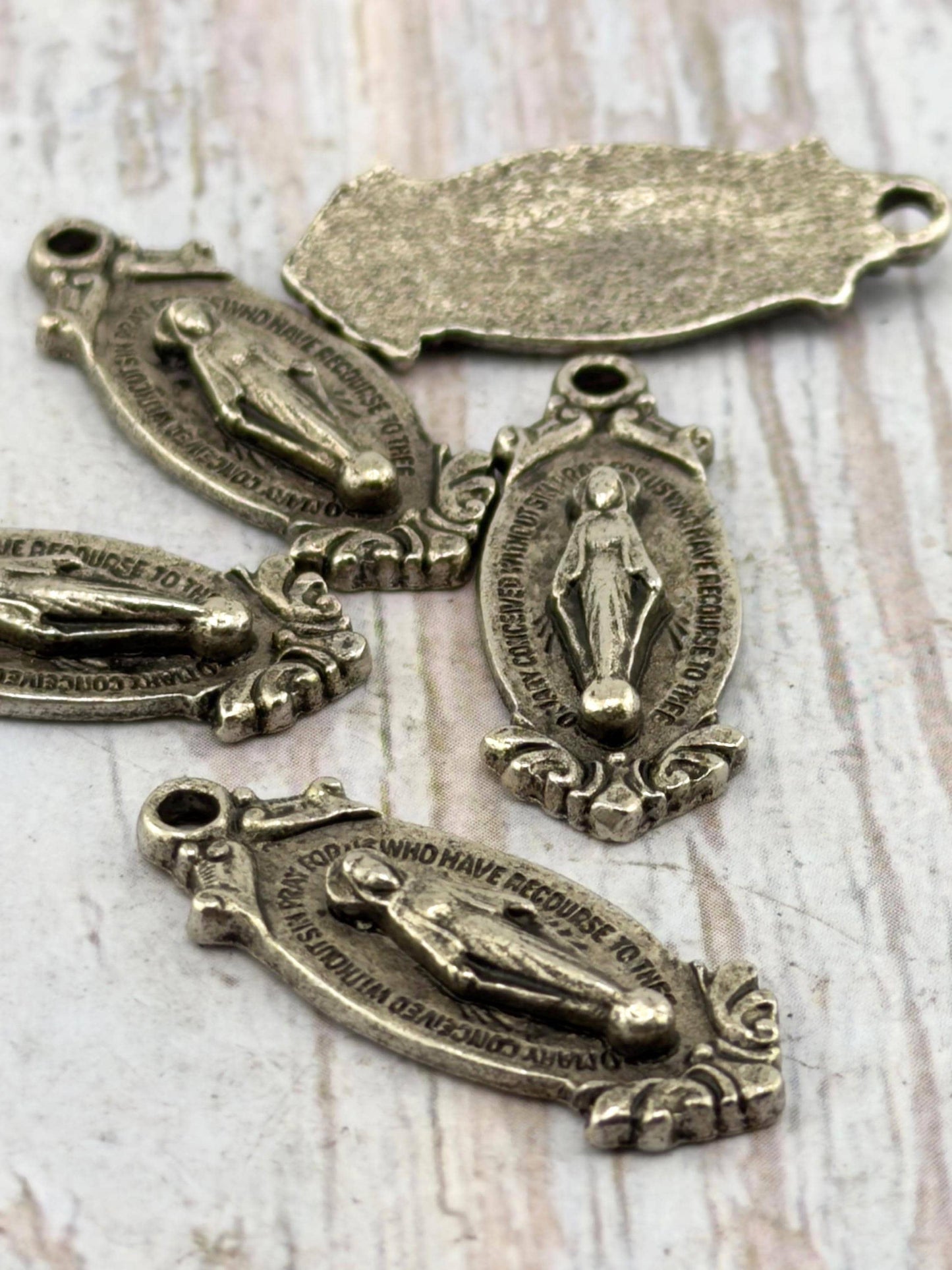 Médaille Vierge Marie, étain vieilli - PT393