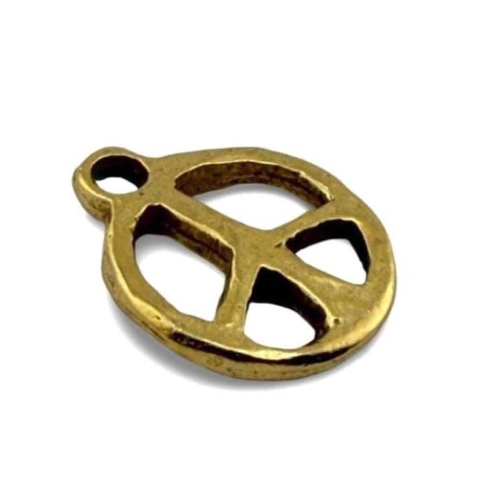 Breloque signe de paix martelé, plaqué or 18 carats vieilli - AG130