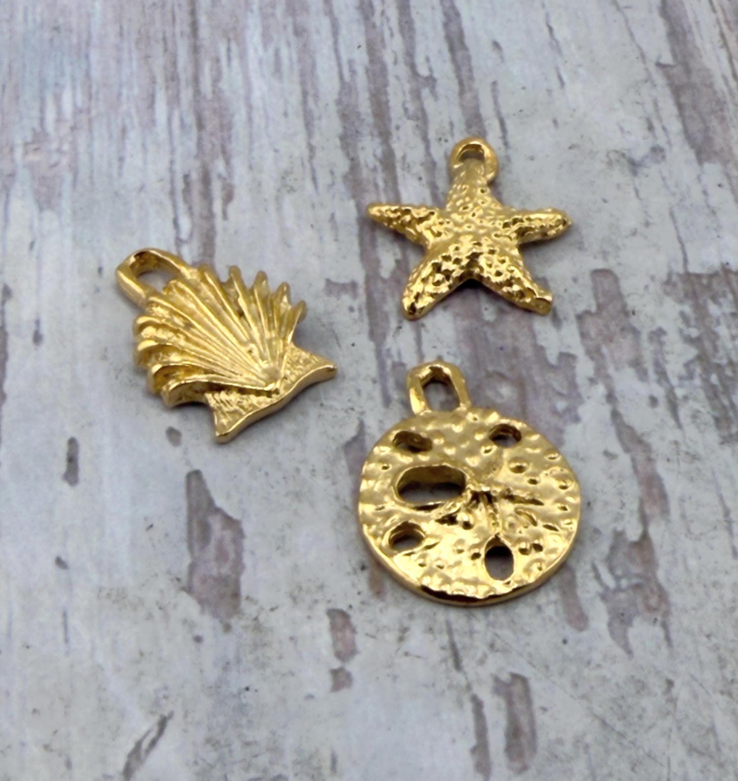 Sand Dollar Charm, Satin Gold Plated - ST698