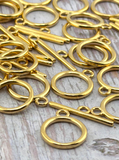 Satin 18k Gold Plated Classic Toggle Clasp - ST708