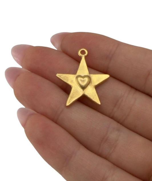 Small Nestled Heart Gold Star Charm, Satin Gold Findings, DIY Jewelry Components, Boho Chic Accessory,Bulk Wholesale Supply,Pendant, ST190