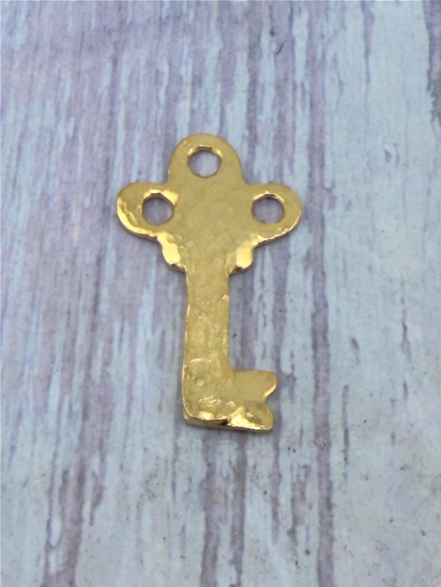 Hammered Key Charm, Satin 18K Gold Plated - ST245