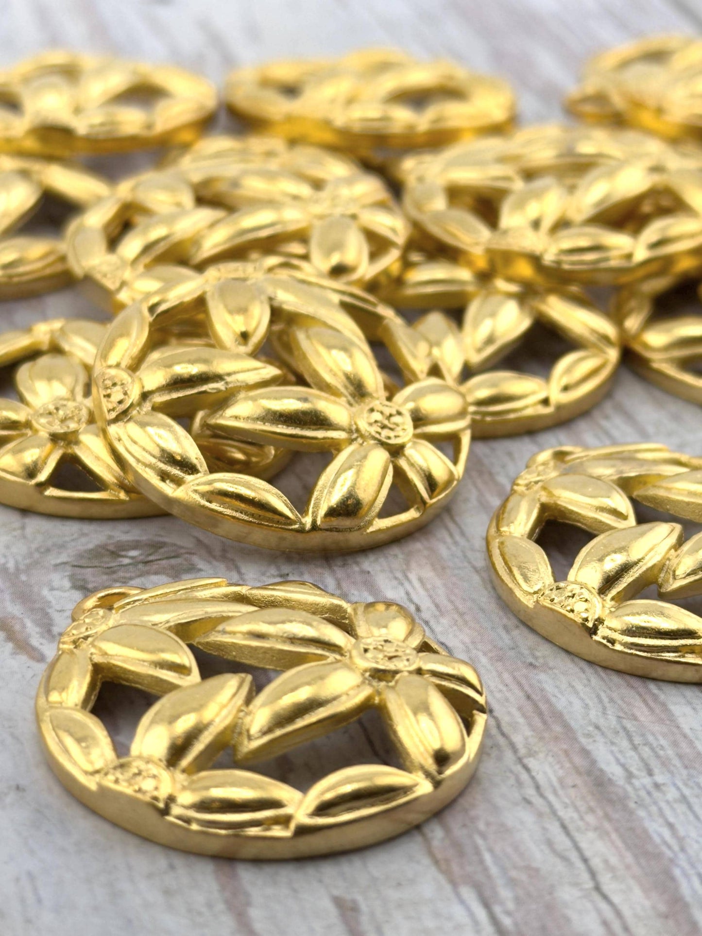 Round Boho Flower Pendant, Satin Gold Plated - ST663