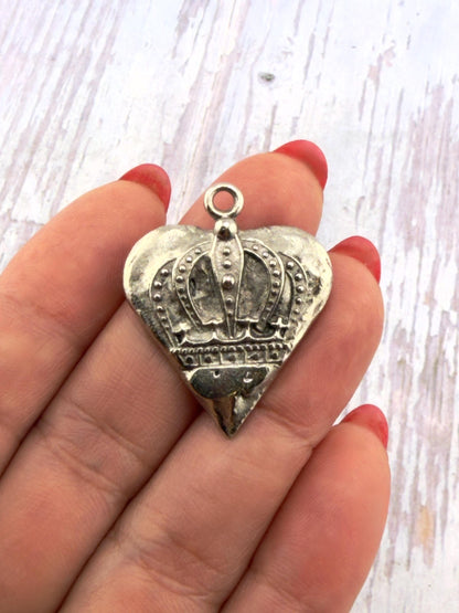 Old-World Boho Vintage Style Crown Pendant,  Antiqued Pewter - PT415