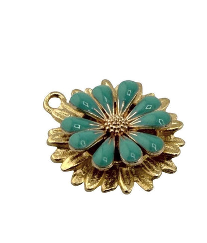 Breloque fleur 3D émaillée turquoise, plaqué or 18 carats satiné - ST580