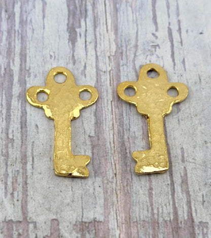 Hammered Key Charm, Satin 18K Gold Plated - ST245