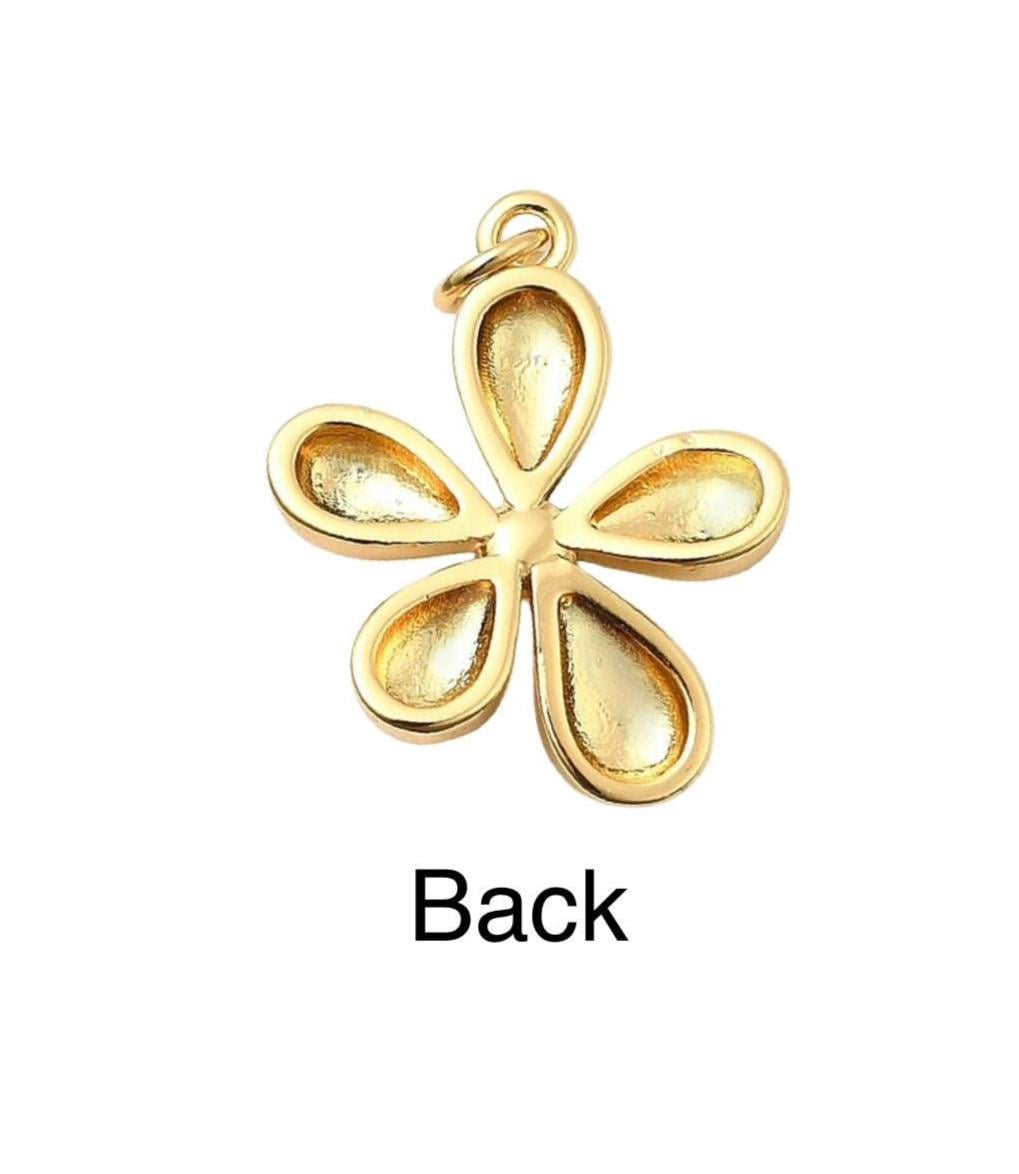 Flower Charm with Pearl, Shiny 18k Gold Plated - SY089