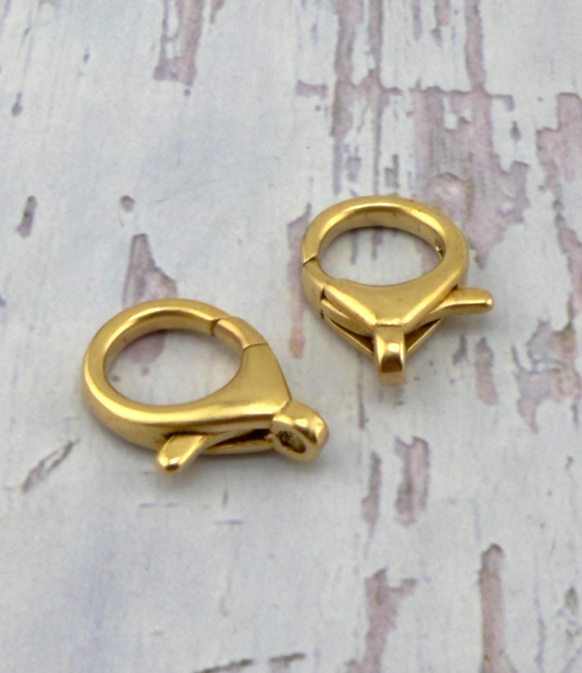 20mm Lobster Clasp, Antiqued 18k Gold Plated - AG051