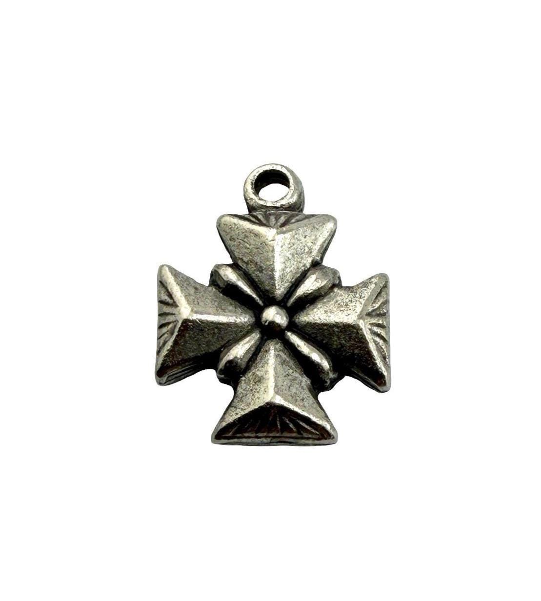 Small Maltese Cross Charm, Antiqued Pewter - PT761