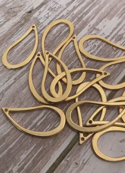 Boucles pendantes en goutte d'eau (lot de 2), plaqué or 18 carats satiné - ST223